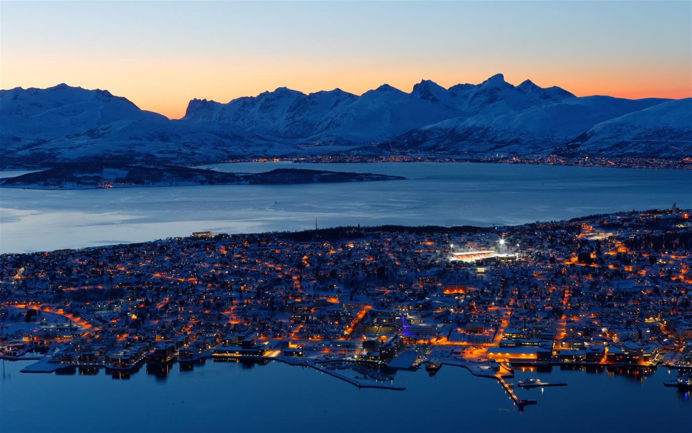 Experiência de cruzeiro noturno em Tromsø